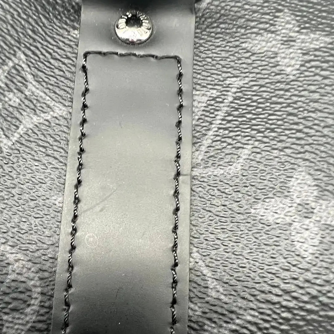 Louis Vuitton Keepall 45 mit Schulterriemen Monogram Eclipse / sehr gut Louis Vuitton