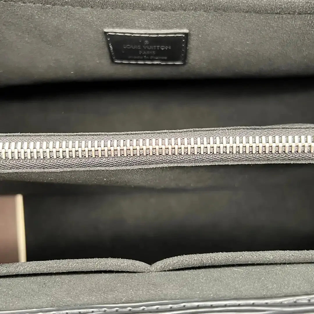 Louis Vuitton Marly Epi Leder  innen