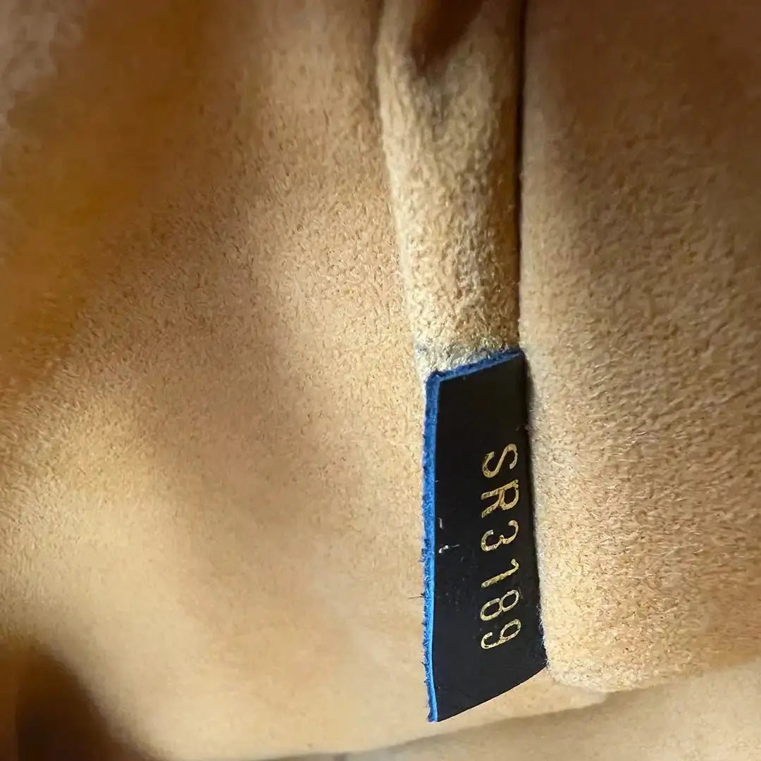 Louis Vuitton On My Side Autres High End Handtasche M53826 Leder schwarz / gut Louis Vuitton
