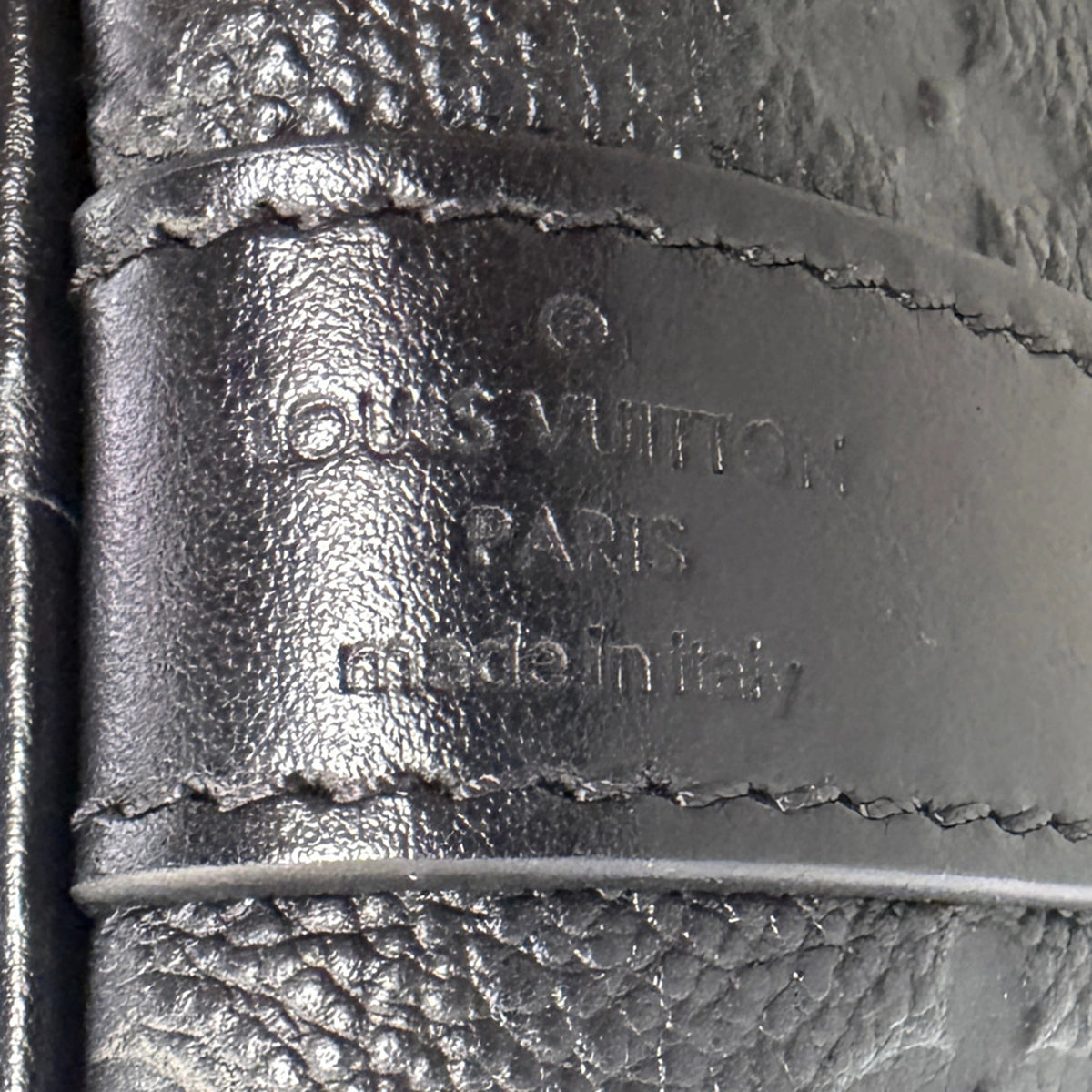 Louis Vuitton Keepall 45 Bandouliere Empreinte Giant Leder schwarz / neuwertig Louis Vuitton