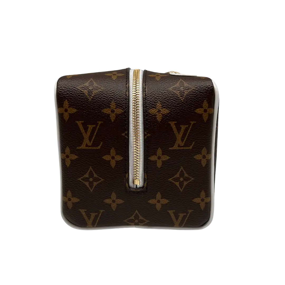 Louis Vuitton LVxNBA Cloakroom Dopp Kit Bag Fullset / neu Louis Vuitton