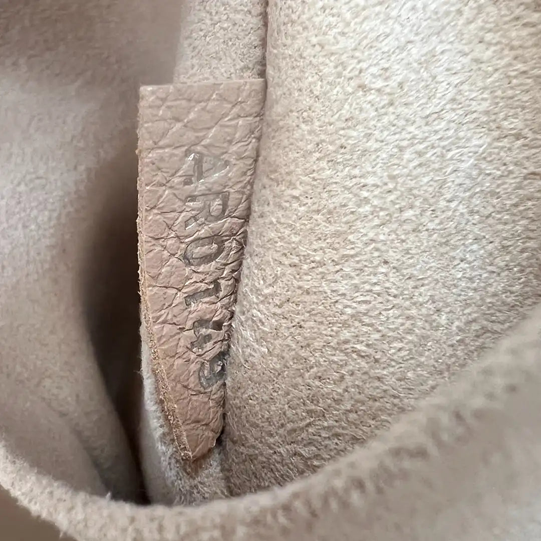 Louis Vuitton Lockme Hobo Leder Schultertasche beige M44330 / neuwertig Louis Vuitton