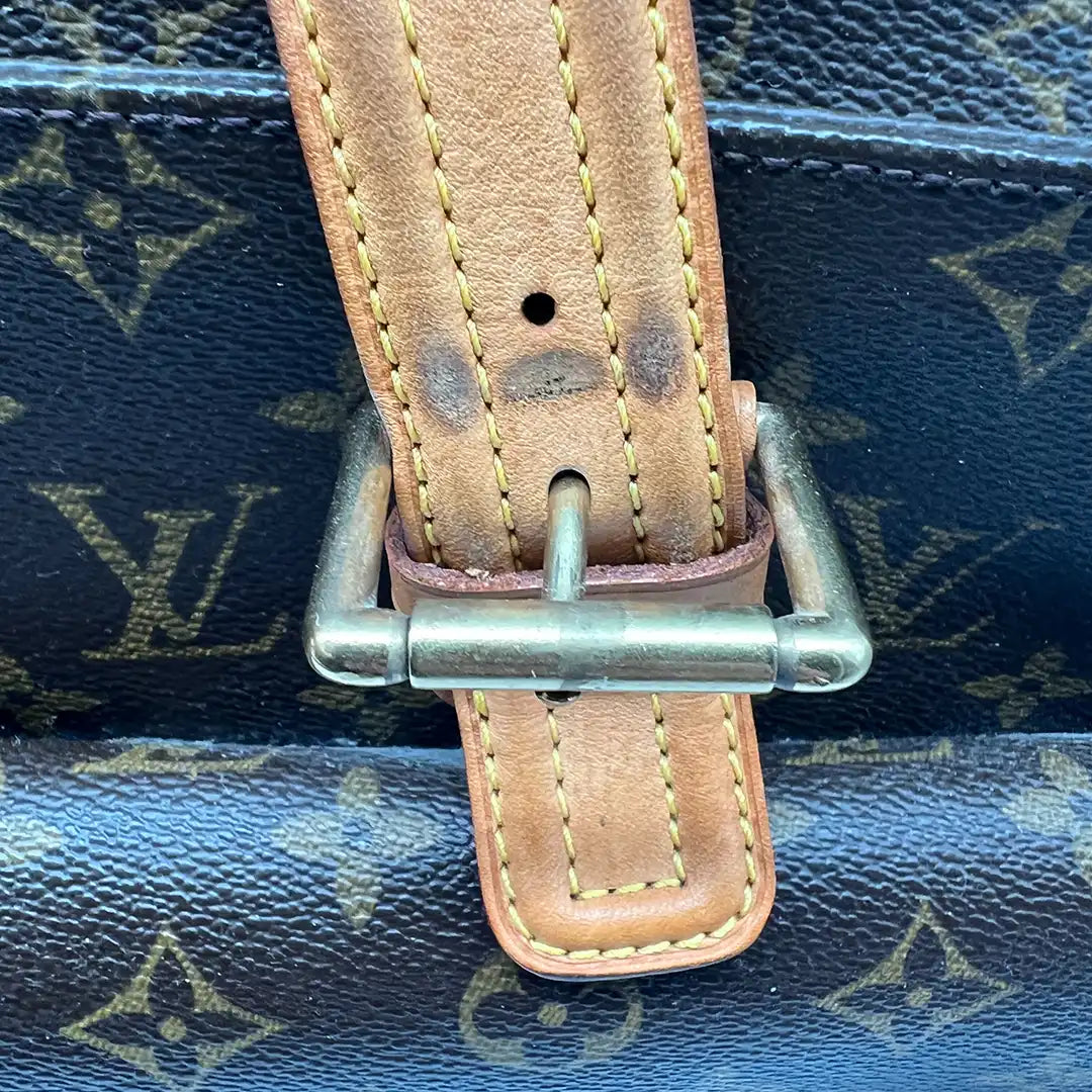 Louis Vuitton Multipli Cite GM Monogram Canvas / akzeptabel Louis Vuitton