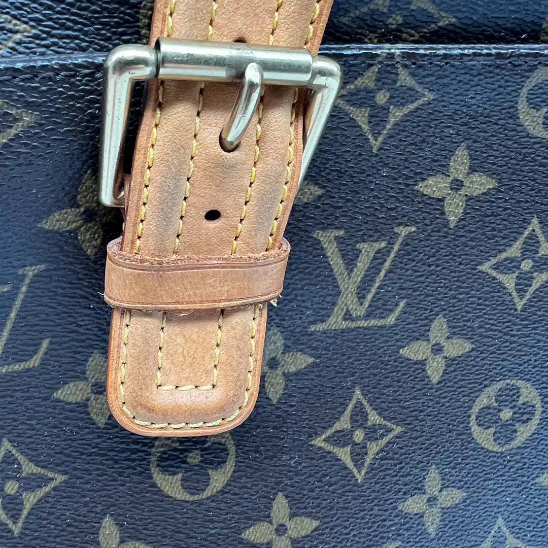 Louis Vuitton Multipli Cite GM Monogram Canvas / akzeptabel Louis Vuitton