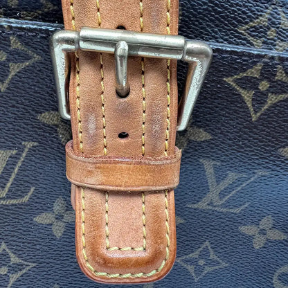 Louis Vuitton Multipli Cite GM Monogram Canvas / akzeptabel Louis Vuitton