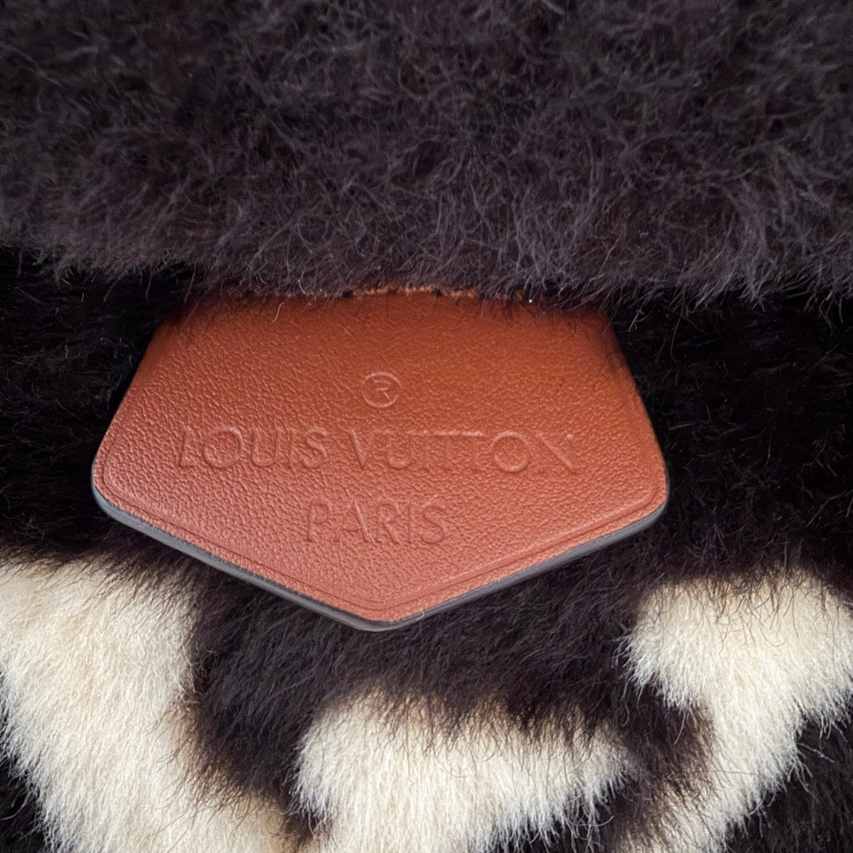 Louis Vuitton Shearling Monogram Bumbag Chocolate Cream Fullset / neuwertig Louis Vuitton
