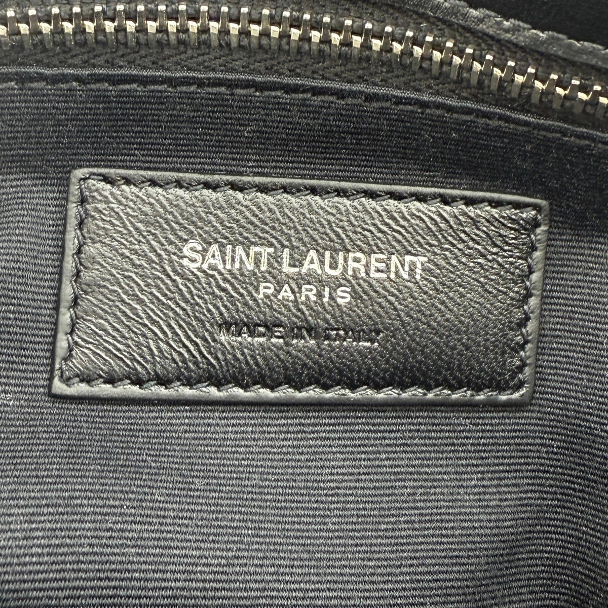 Saint Laurent Loulou Toy Schwarz silberne Hardware / neuwertig Saint Laurent