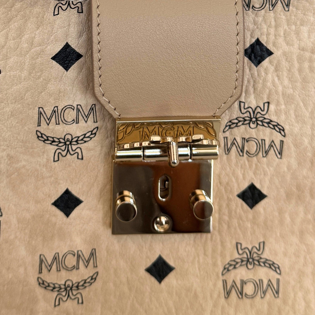 MCM Visetos Hobo Bag Beige / neuwertig Valentino
