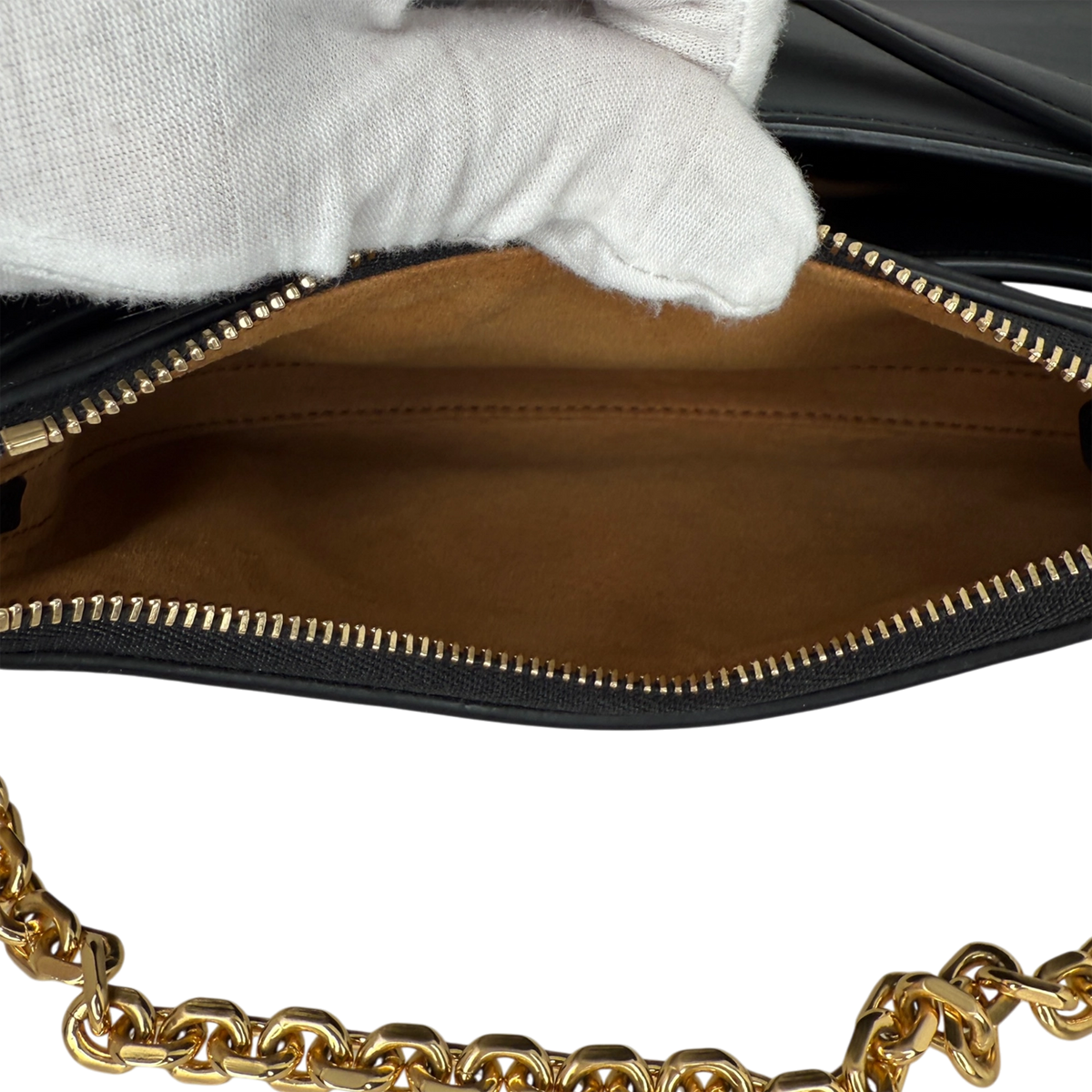 MCM Mode Travia mittelgroße Schultertasche Leder schwarz / neuwertig Louis Vuitton