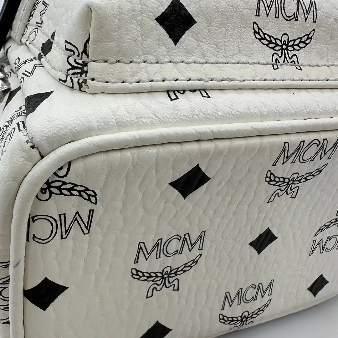 MCM Stark Mini Rucksack Monogram weiß abnehmbare Ledergurte / sehr gut MCM