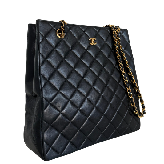 Chanel Matelassé Tote Bag mit Kettenriemen Schwarz / gut Chanel