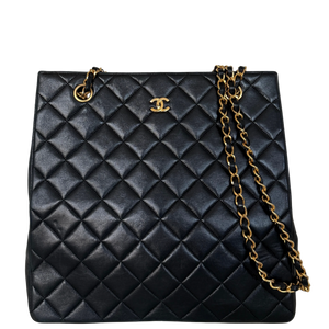 Chanel Matelassé Tote Bag met kettingriem Zwart