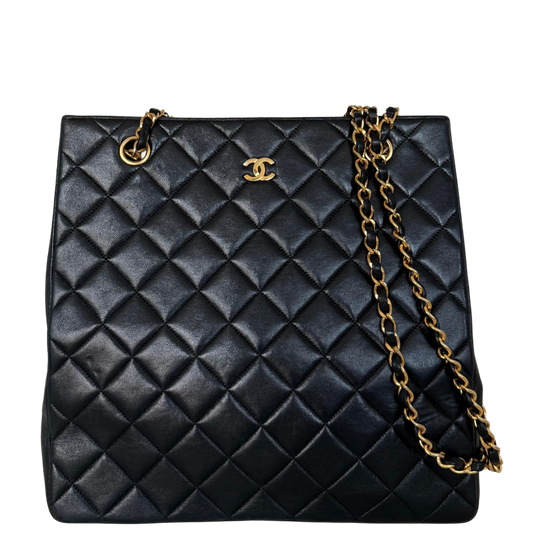Chanel Matelassé Tote Bag mit Kettenriemen Schwarz / gut Chanel