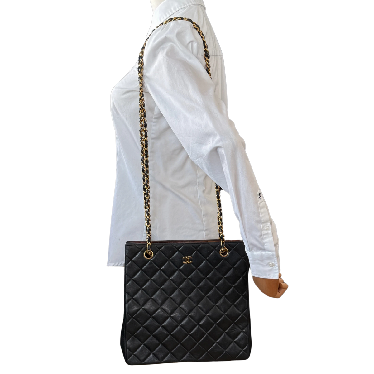 Chanel Matelassé Tote Bag mit Kettenriemen Schwarz / gut Chanel