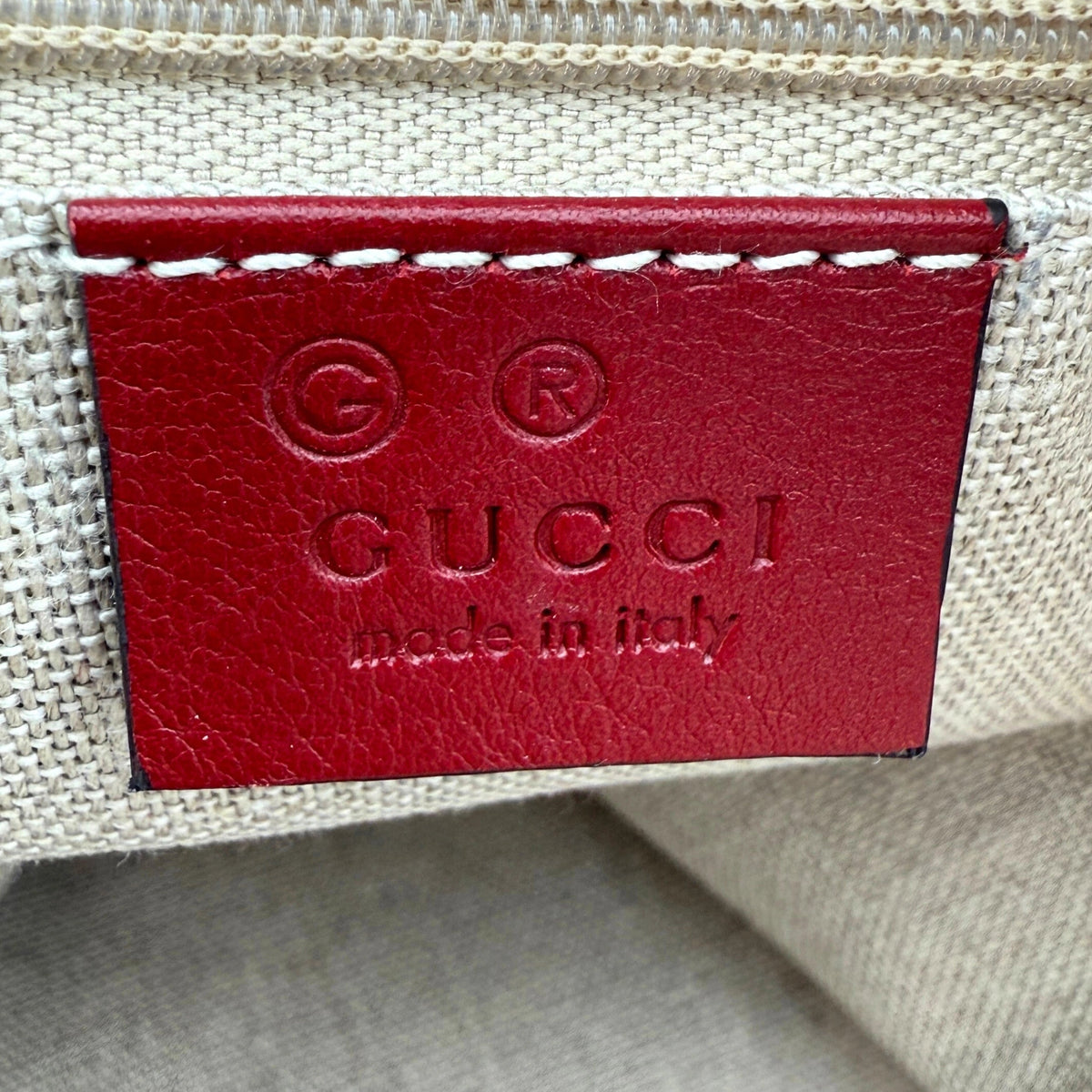 Gucci Mittelgroße Microguccissima Dome Handtasche Rot / sehr gut Gucci