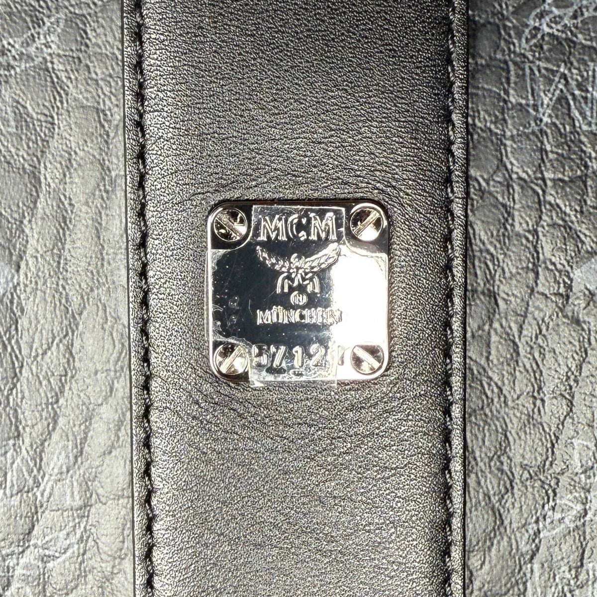 MCM Liz Wendeshopper Mini Schwarz / neuwertig MCM