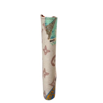 Louis Vuitton Louis Vuitton The Flight Mode Paspoorthoes Dune Beige