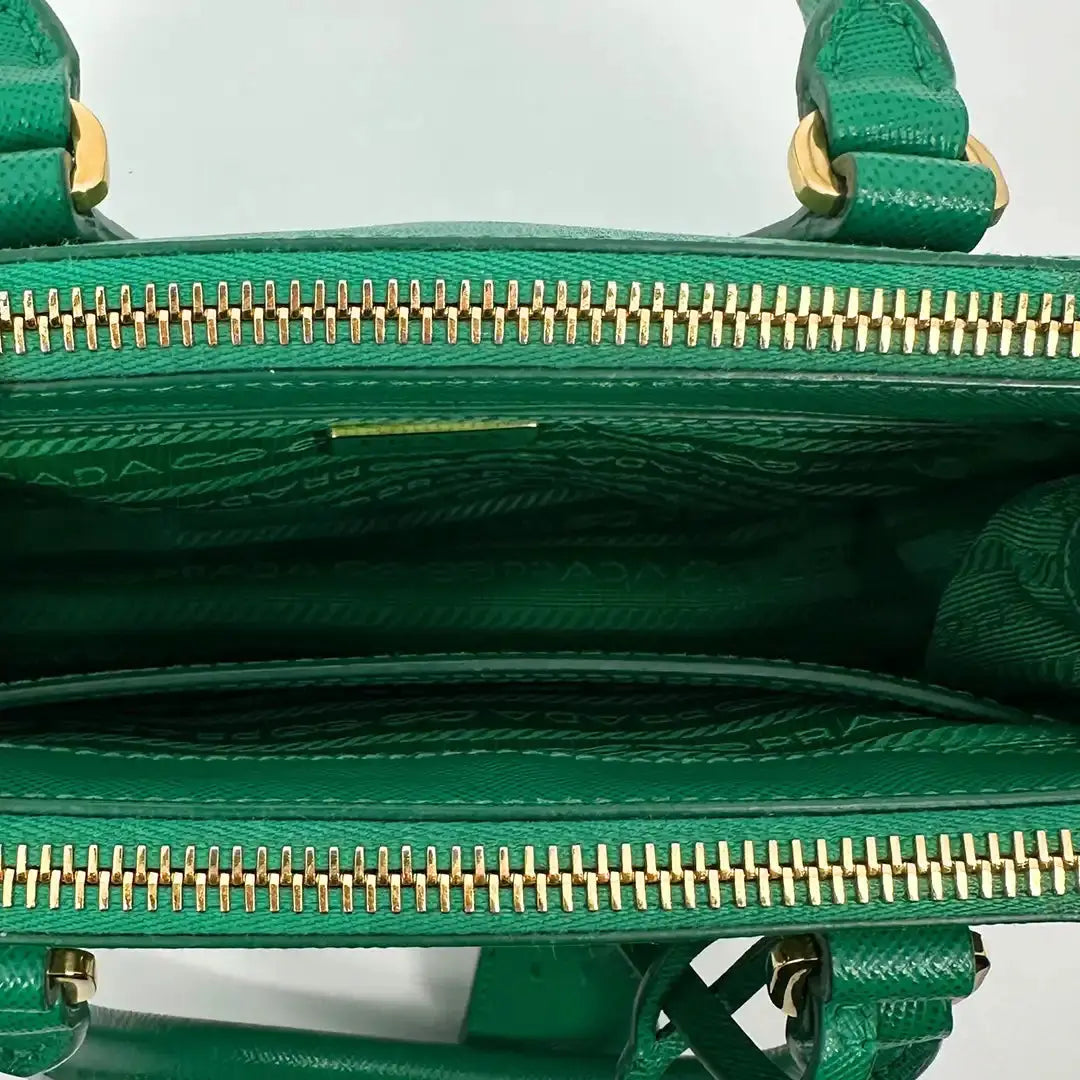 Prada Galleria Mini Bag aus Saffiano-Leder Mango Fullset / gut Prada