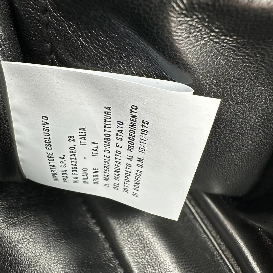 Prada Puffer Bag Nappa Lammleder schwarz / neuwertig Prada