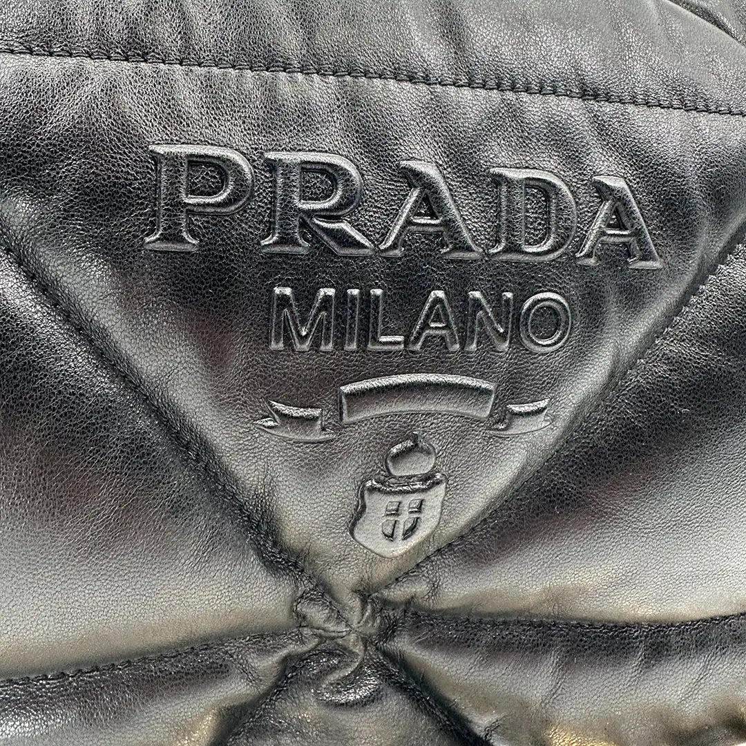 Prada Puffer Bag Nappa Lammleder schwarz / neuwertig Prada