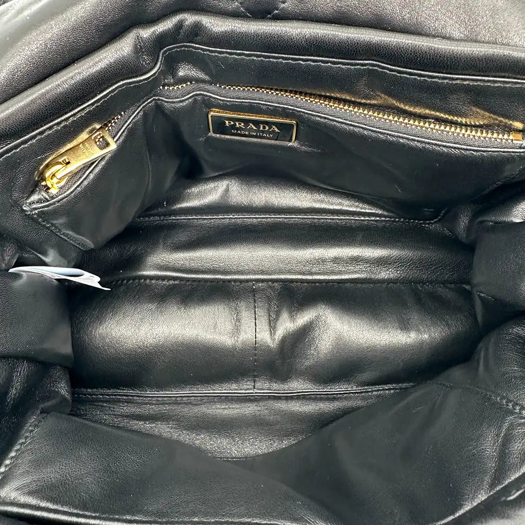 Prada Puffer Bag Nappa Lammleder schwarz / neuwertig Prada