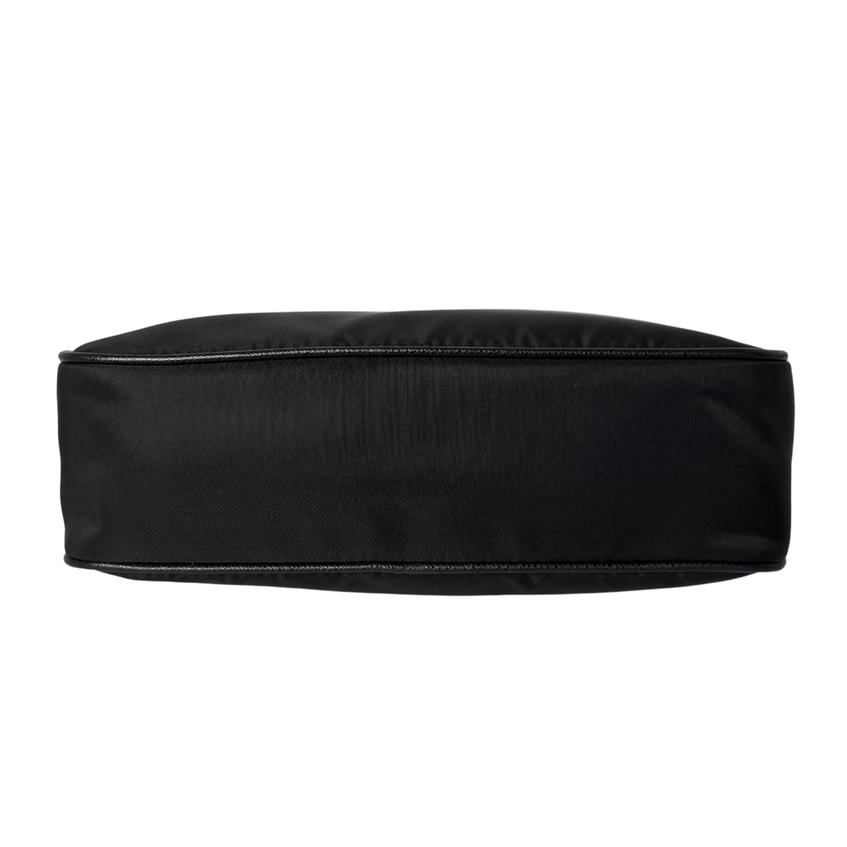 Prada Re-Edition 2005 aus Re-Nylon Schwarz / neuwertig Prada