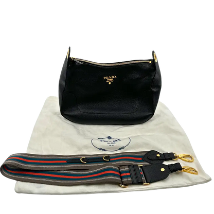 Prada Vitello Daino Zippered Messenger Hobo Bag schwarz / sehr gut Prada