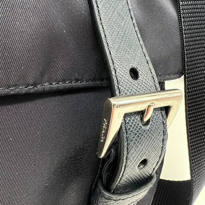 Prada Nylon Messenger Bag Schultertasche navy / neuwertig Prada