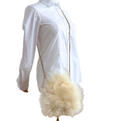 Chanel Runway Top Handle aus Fell Weiß / neuwertig Chanel
