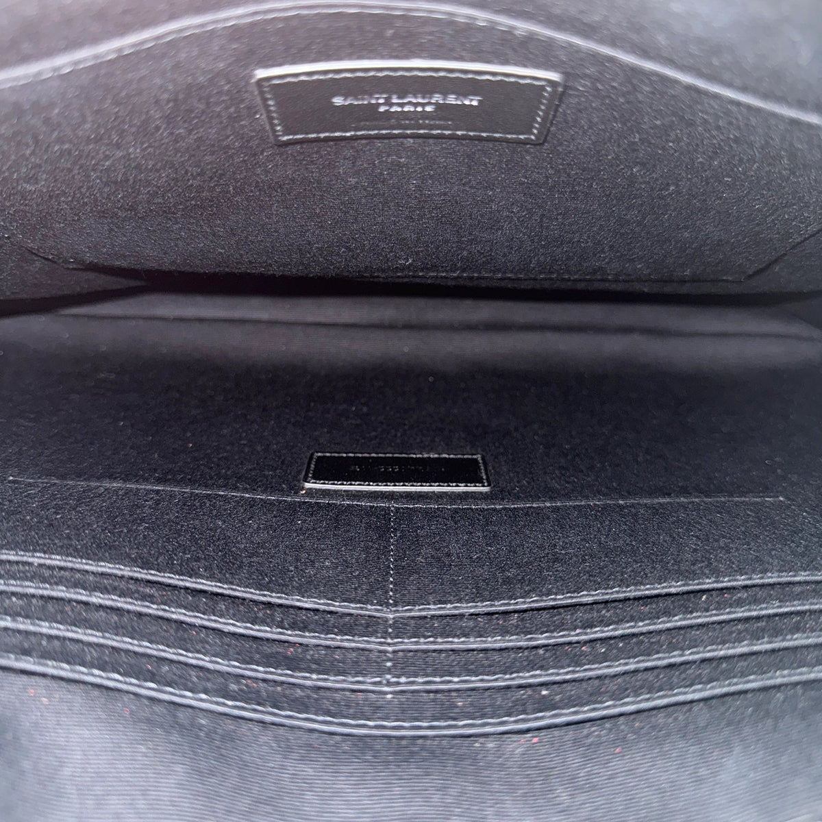 Saint Laurent Cassandre Matelassé Dokumentenhalter aus gestepptem Leder Schwarz / sehr gut Saint Laurent
