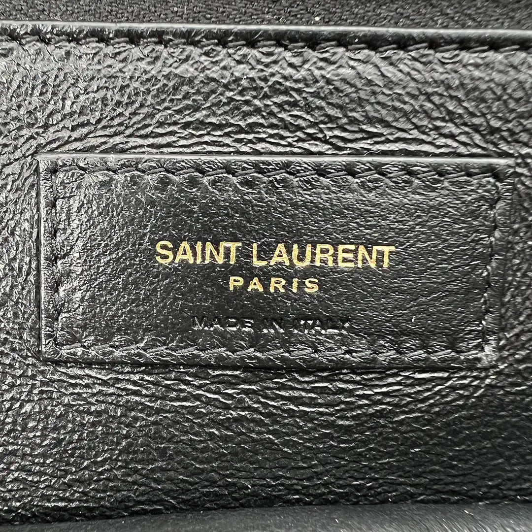 Saint Laurent Sade Puffer Clutch Tasche groß / sehr gut Saint Laurent