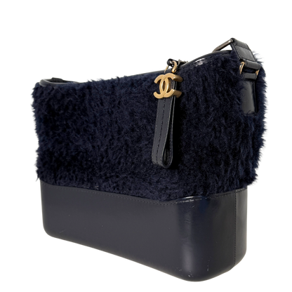 Chanel Gabrielle Hobo Bag klein Shearling Dunkelblau / gut Chanel