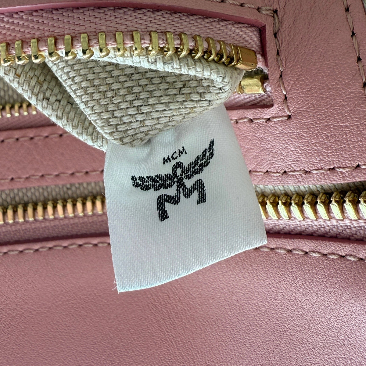 MCM Mini Toni Shopper mit Reißverschluss in Visetos Soft Pink / sehr gut MCM