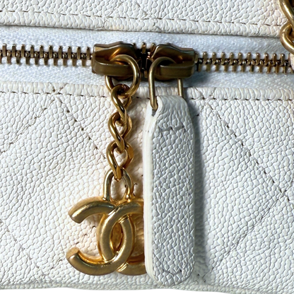 Chanel Mini Top Handle Vanity Tasche Weiß / sehr gut Chanel