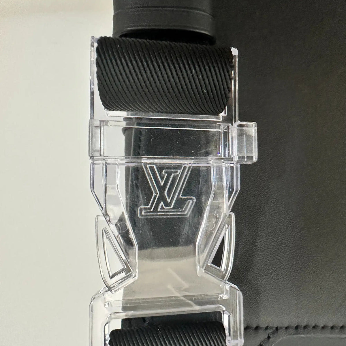 Louis Vuitton Asymmetrical Sling Bag 2054 Virgil Abloh Puffy Lammleder M68773 / neuwertig Louis Vuitton