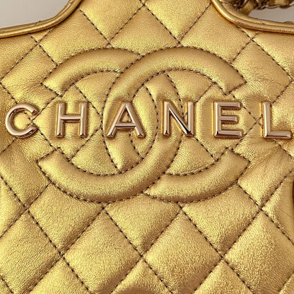 Chanel  Metallic Lammleder Quilted Walk Of Fame Star Bag Gold / neuwertig Chanel
