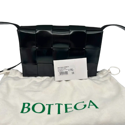 Bottega Veneta Casette Lackleder schwarz / neu Bottega Veneta