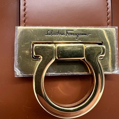 Salvatore Ferragamo Trifolio Schultertasche Siena Tan / neu Salvatore Ferragamo
